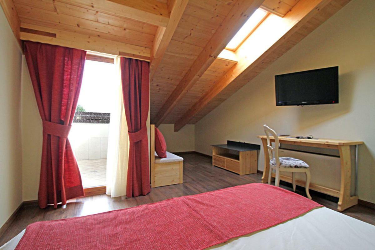 All'Albaro Agriturismo Salizzole Zewnętrze zdjęcie
